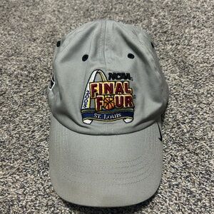 Gray Nike 2005 NCAA March Madness Final Four Cap w/ University of Illinois Logo